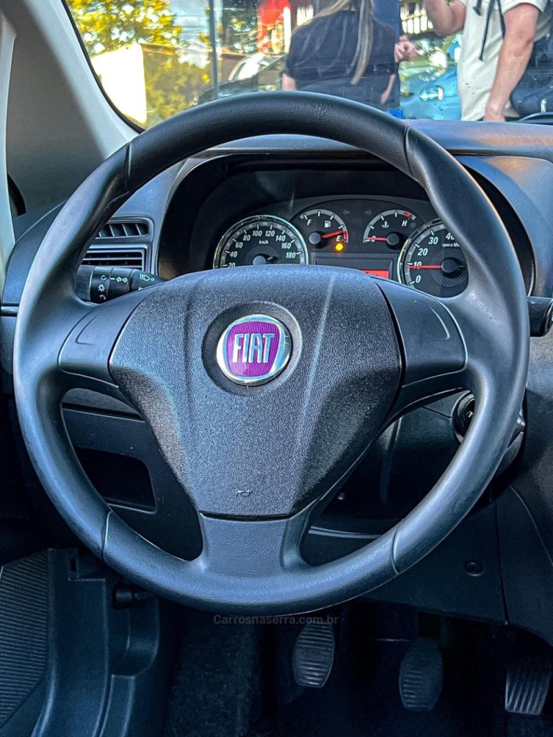 PUNTO 1.8 HLX 8V FLEX 4P MANUAL - 2008 - CANELA