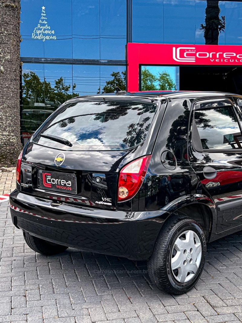 CELTA 1.0 MPFI SPIRIT 8V FLEX 4P MANUAL - 2009 - CANELA