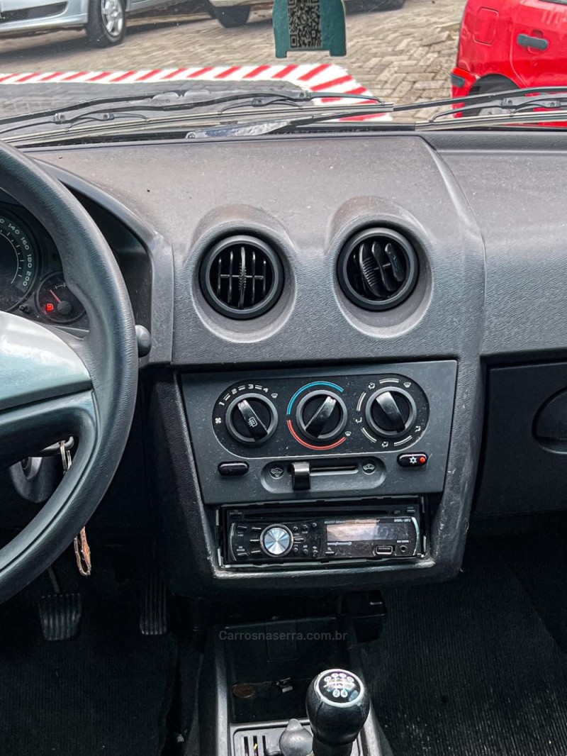 CELTA 1.0 MPFI SPIRIT 8V FLEX 4P MANUAL - 2009 - CANELA