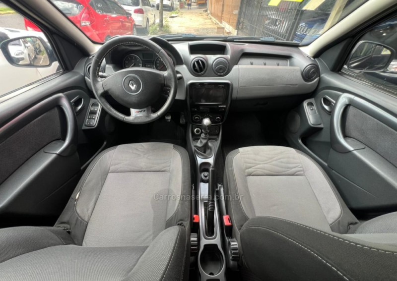 DUSTER 2.0 DYNAMIQUE 4X4 16V FLEX 4P MANUAL - 2014 - PAROBé
