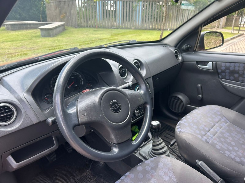 PRISMA 1.4 MPFI JOY 8V FLEX 4P MANUAL - 2009 - CANELA