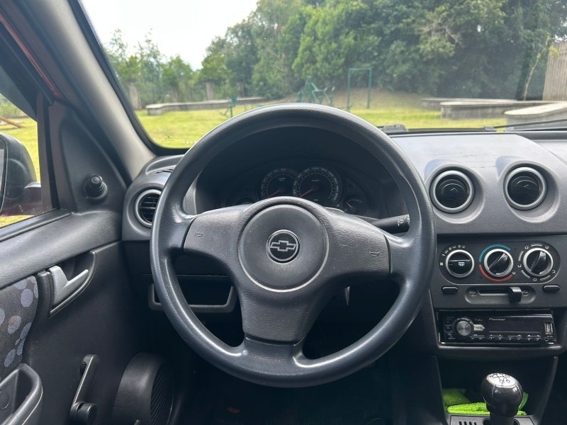 PRISMA 1.4 MPFI JOY 8V FLEX 4P MANUAL - 2009 - CANELA