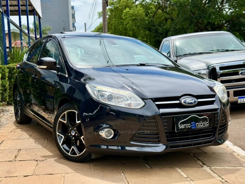 FOCUS 2.0 TITANIUM PLUS 16V FLEX 4P AUTOMÁTICO - 2015 - LAGOA VERMELHA