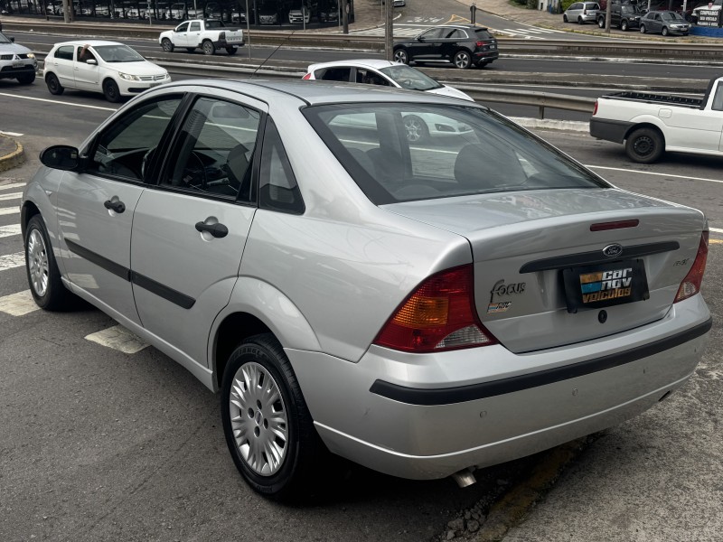 FOCUS 1.6 GLX 8V FLEX 4P MANUAL - 2008 - CAXIAS DO SUL