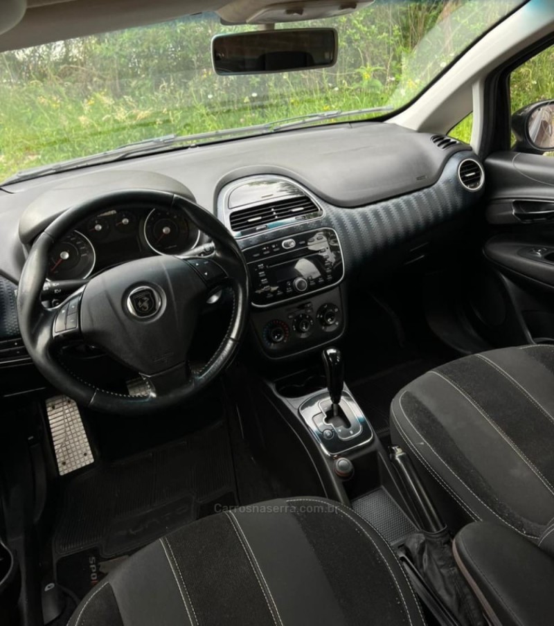 PUNTO 1.8 SPORTING 16V FLEX 4P AUTOMATIZADO - 2013 - FARROUPILHA