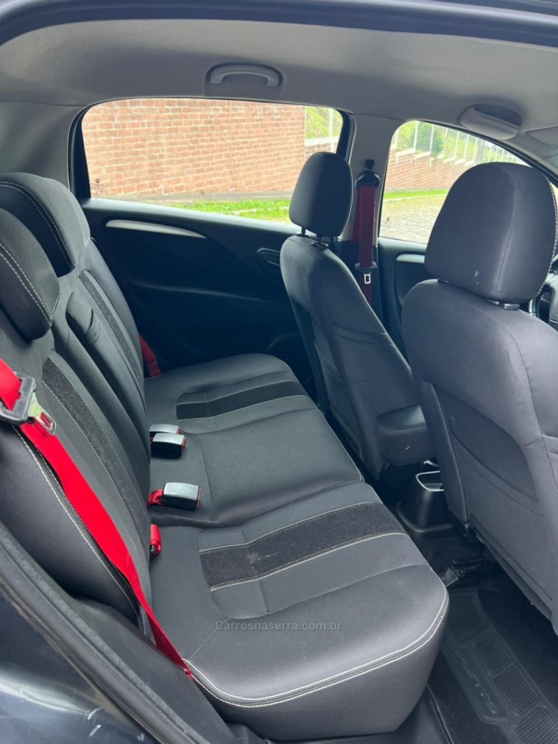 PUNTO 1.8 SPORTING 16V FLEX 4P AUTOMATIZADO - 2013 - FARROUPILHA