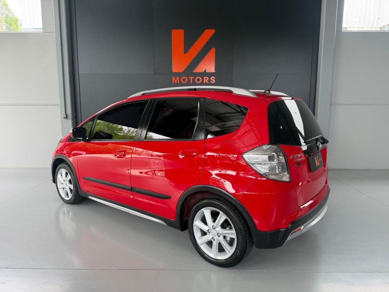 FIT 1.5 TWIST 16V FLEX 4P MANUAL - 2014 - CARLOS BARBOSA