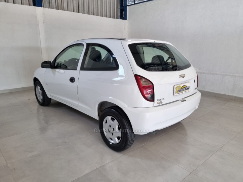 CELTA 1.0 MPFI LS 8V FLEX 2P MANUAL - 2012 - VACARIA