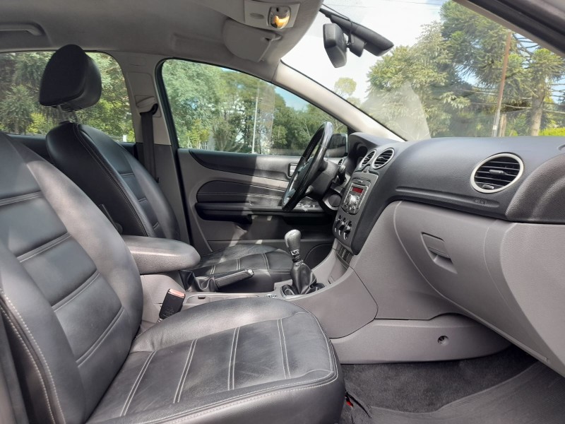 FOCUS 2.0 GLX 16V FLEX 4P MANUAL - 2013 - FARROUPILHA