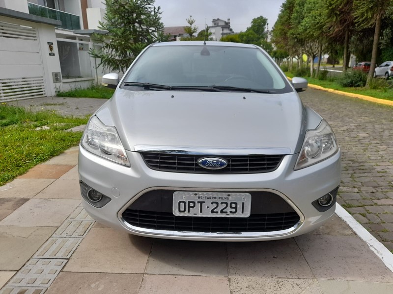 FOCUS 2.0 GLX 16V FLEX 4P MANUAL - 2013 - FARROUPILHA