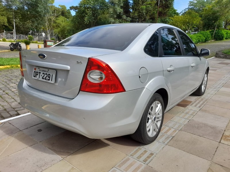 FOCUS 2.0 GLX 16V FLEX 4P MANUAL - 2013 - FARROUPILHA