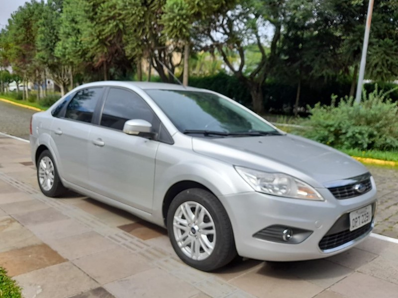 FOCUS 2.0 GLX 16V FLEX 4P MANUAL - 2013 - FARROUPILHA