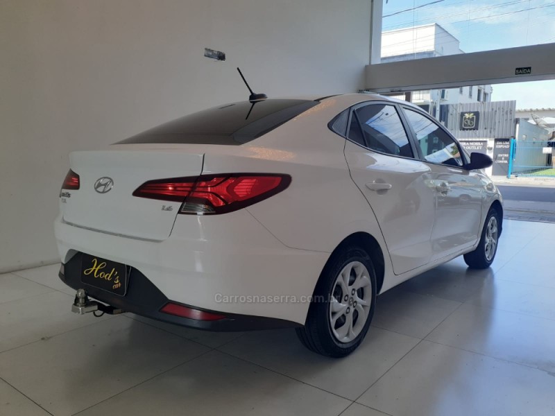 HB20S 1.6 COMFORT PLUS 16V FLEX 4P AUTOMÁTICO - 2020 - CANELA