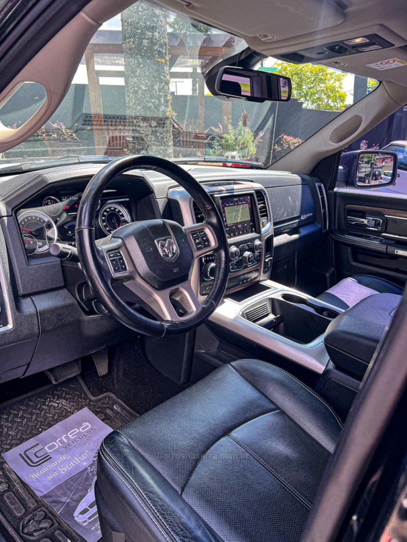 RAM 5.7 1500 HEMI 4X4 CD V8 GASOLINA 4P AUTOMÁTICO - 2023 - CANELA