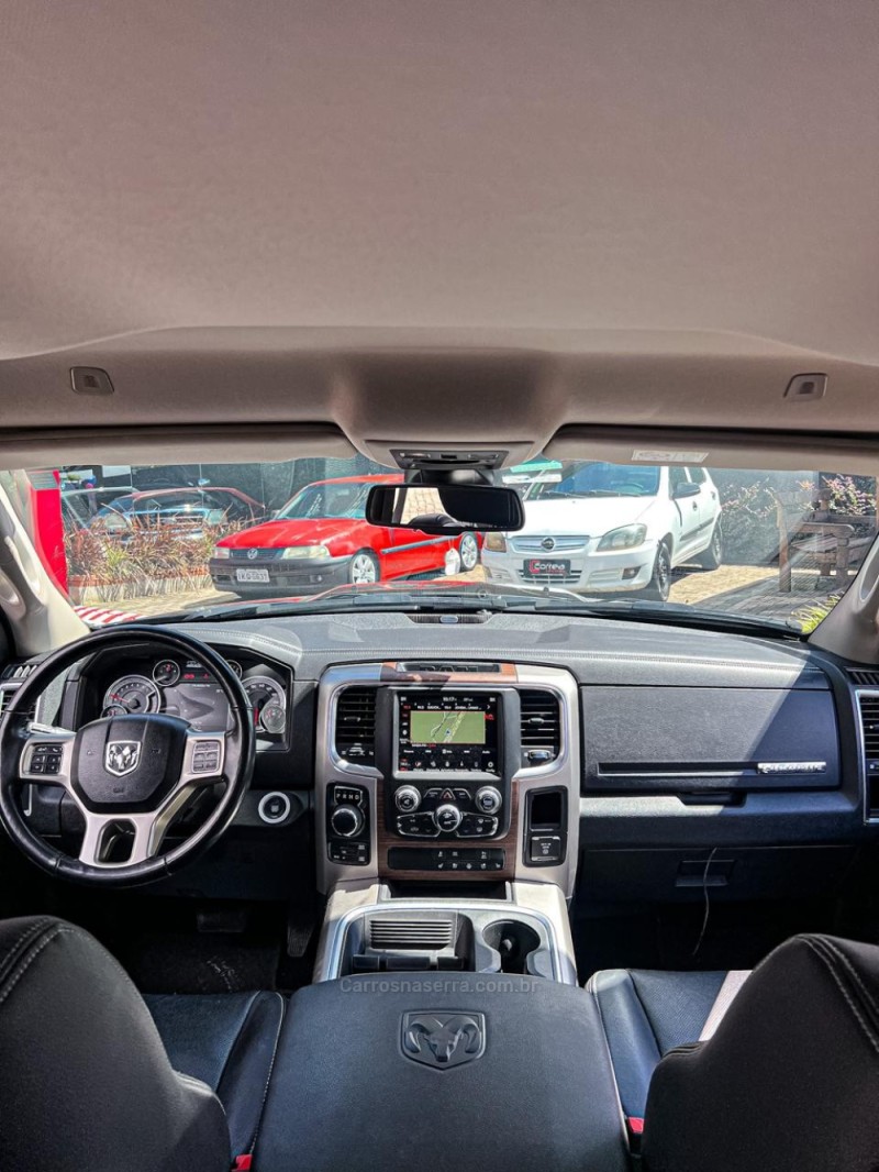 RAM 5.7 1500 HEMI 4X4 CD V8 GASOLINA 4P AUTOMÁTICO - 2023 - CANELA