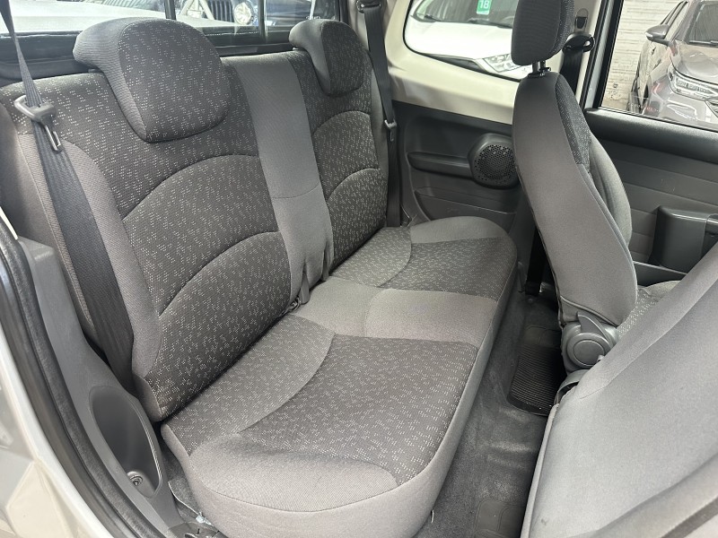 STRADA 1.6 MPI TREKKING CD 16V FLEX 3P MANUAL - 2015 - CAXIAS DO SUL