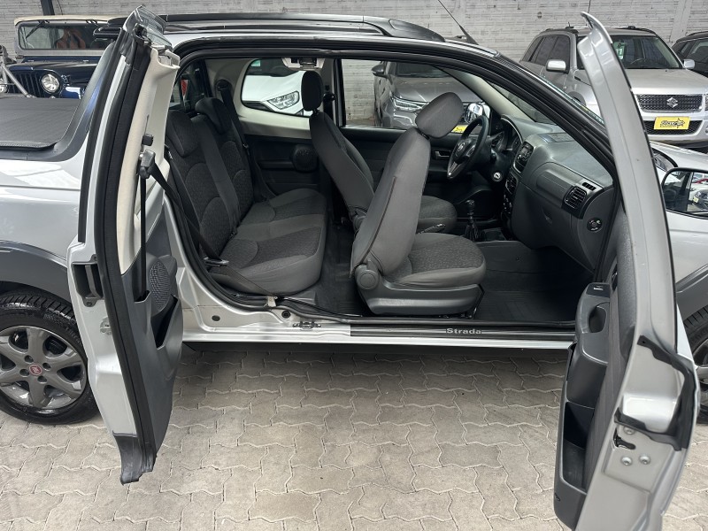 STRADA 1.6 MPI TREKKING CD 16V FLEX 3P MANUAL - 2015 - CAXIAS DO SUL