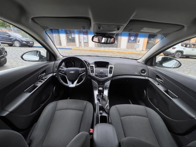 CRUZE 1.8 LT SPORT6 16V FLEX 4P MANUAL - 2014 - GARIBALDI