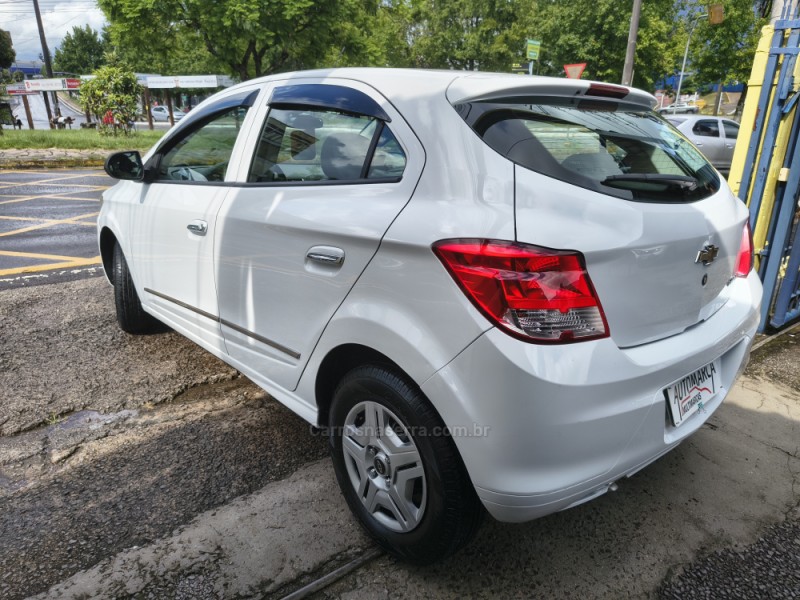 ONIX 1.0 MPFI LT 8V FLEX 4P MANUAL - 2015 - CAXIAS DO SUL