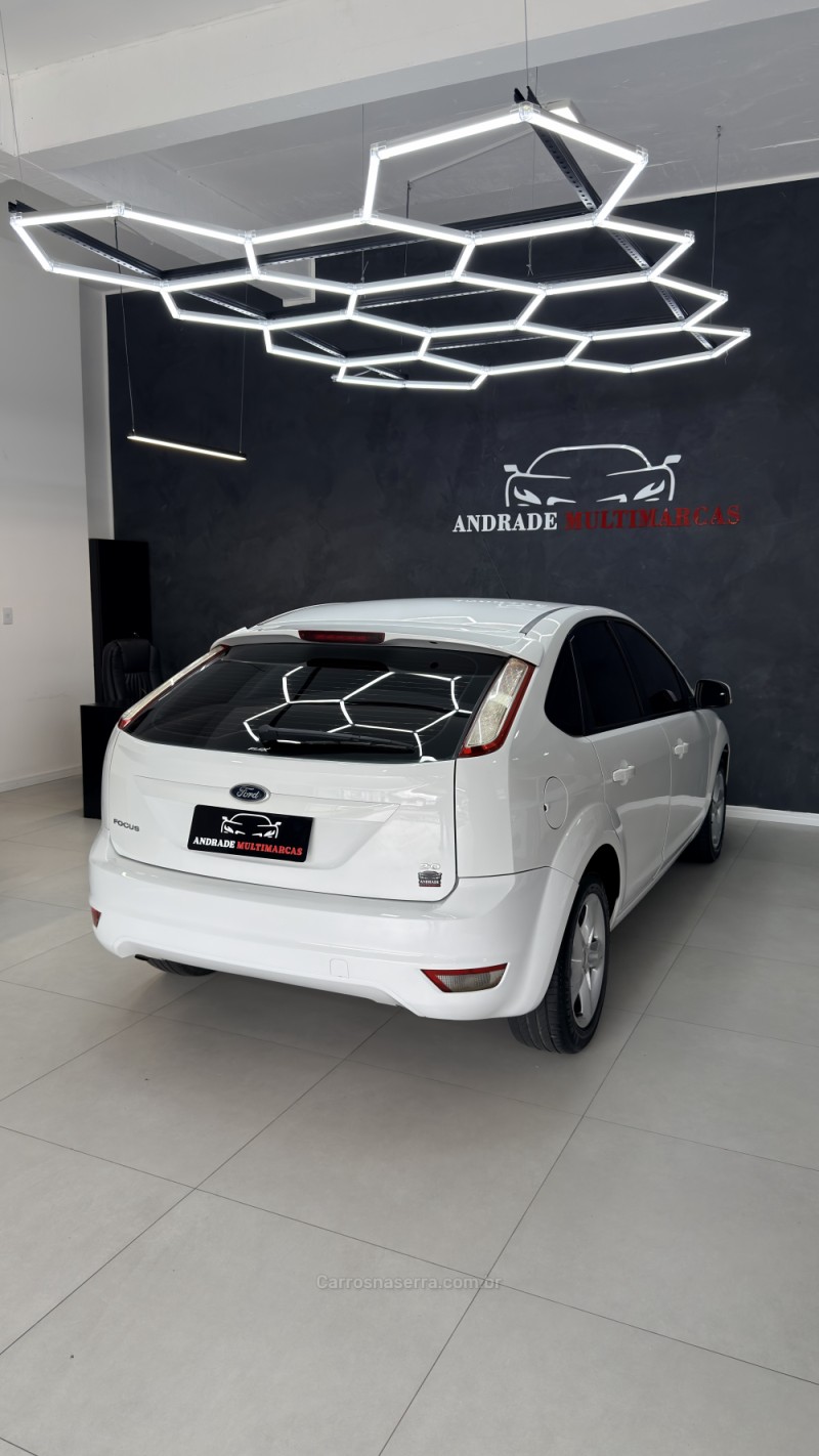 FOCUS 2.0 GLX 16V GASOLINA 4P MANUAL - 2011 - CAXIAS DO SUL