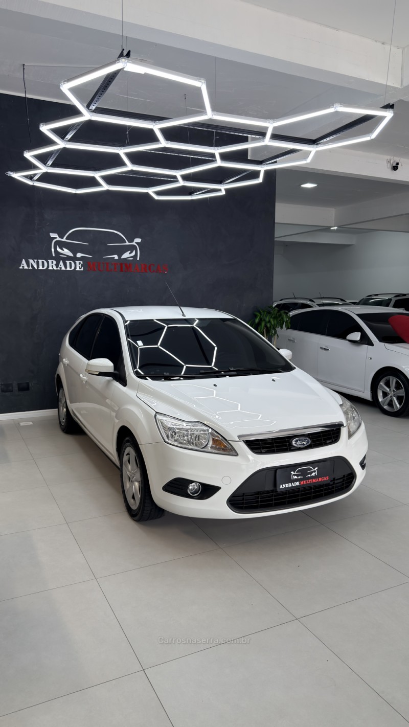 FOCUS 2.0 GLX 16V GASOLINA 4P MANUAL - 2011 - CAXIAS DO SUL