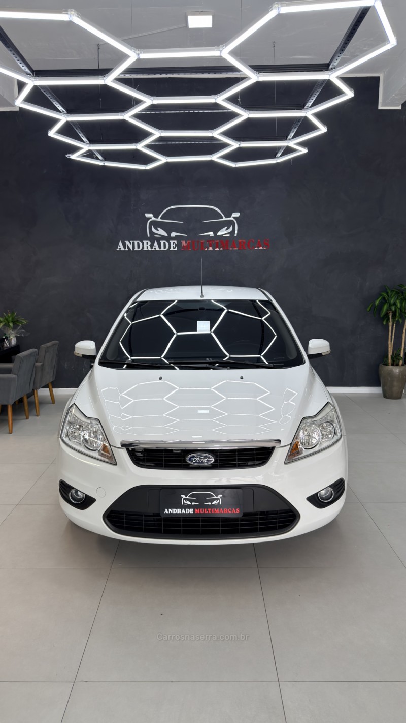 FOCUS 2.0 GLX 16V GASOLINA 4P MANUAL - 2011 - CAXIAS DO SUL