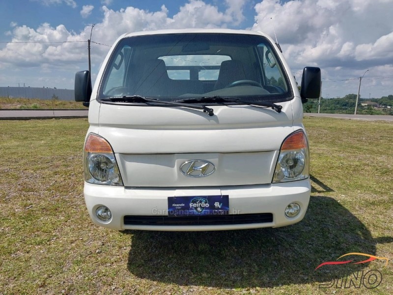 HR 2.5 LONGO BAÚ 4X2 16V 130CV TURBO INTERCOOLER DIESEL 2P MANUAL - 2010 - FARROUPILHA