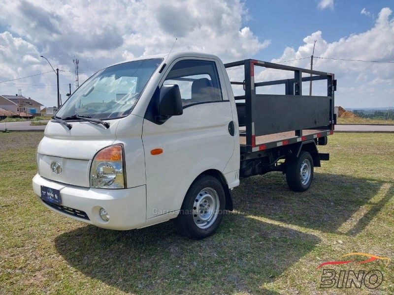 hr 2.5 longo bau 4x2 16v 130cv turbo intercooler diesel 2p manual 2010 farroupilha