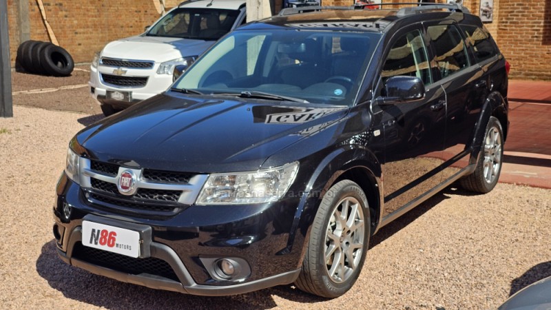 FREEMONT 2.4 PRECISION 16V GASOLINA 4P AUTOMÁTICO - 2015 - PORTO ALEGRE