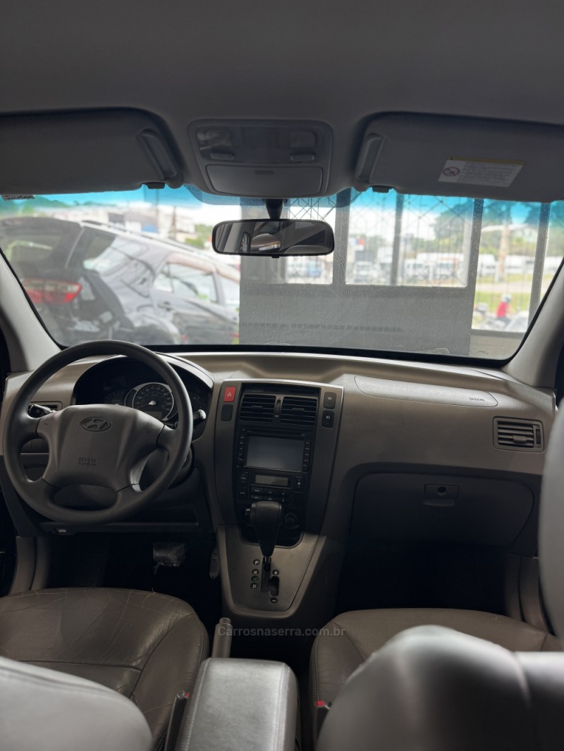 TUCSON 2.0 MPFI GLS TOP 16V 143CV 2WD FLEX 4P AUTOMÁTICO - 2015 - CAXIAS DO SUL