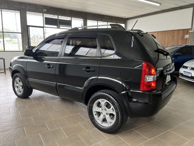 TUCSON 2.0 MPFI GLS TOP 16V 143CV 2WD FLEX 4P AUTOMÁTICO - 2015 - CAXIAS DO SUL