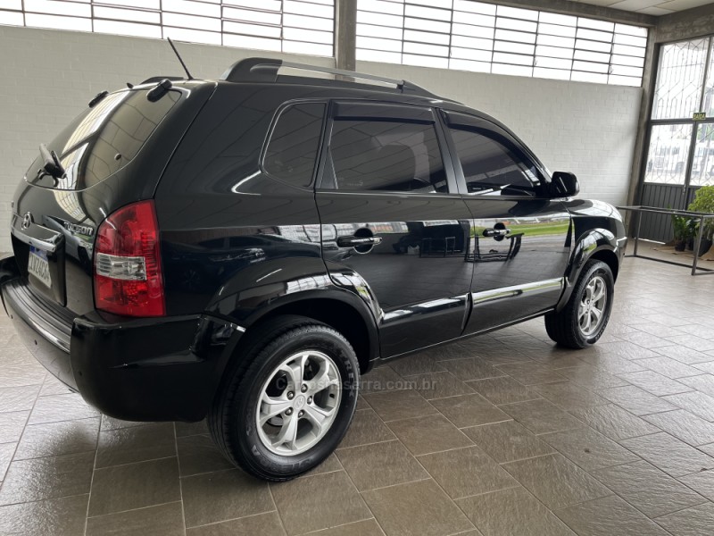 TUCSON 2.0 MPFI GLS TOP 16V 143CV 2WD FLEX 4P AUTOMÁTICO - 2015 - CAXIAS DO SUL