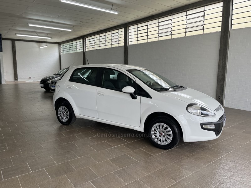PUNTO 1.4 ATTRACTIVE 8V FLEX 4P MANUAL - 2013 - CAXIAS DO SUL