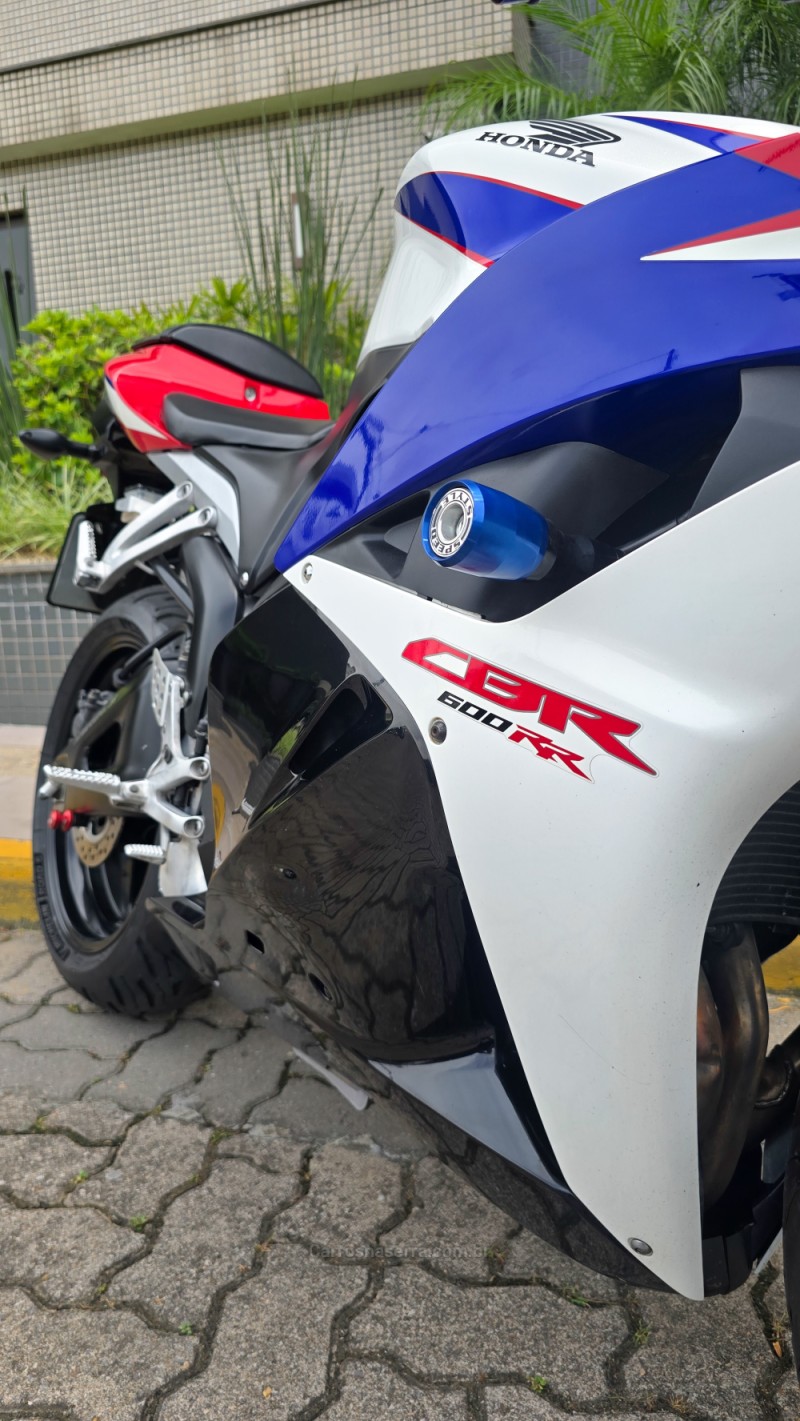 CBR 600RR  - 2010 - BENTO GONçALVES