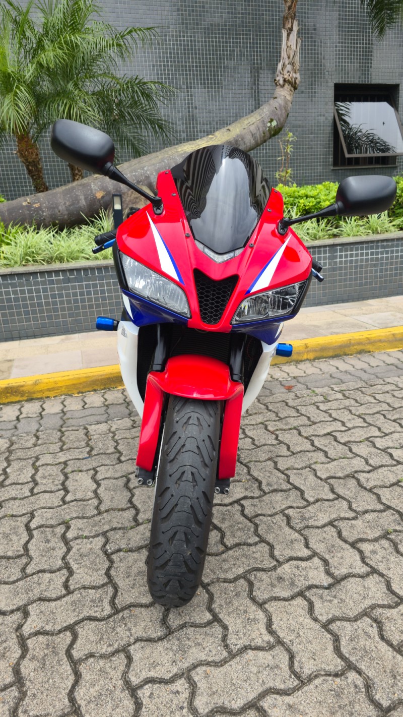 CBR 600RR  - 2010 - BENTO GONçALVES