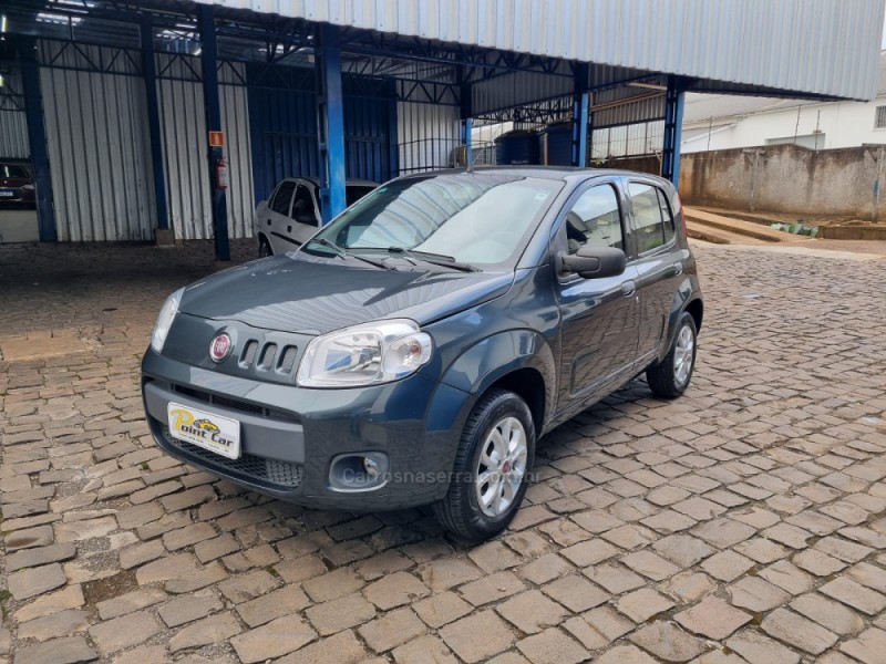UNO 1.0 EVO VIVACE 8V FLEX 4P MANUAL - 2014 - VACARIA