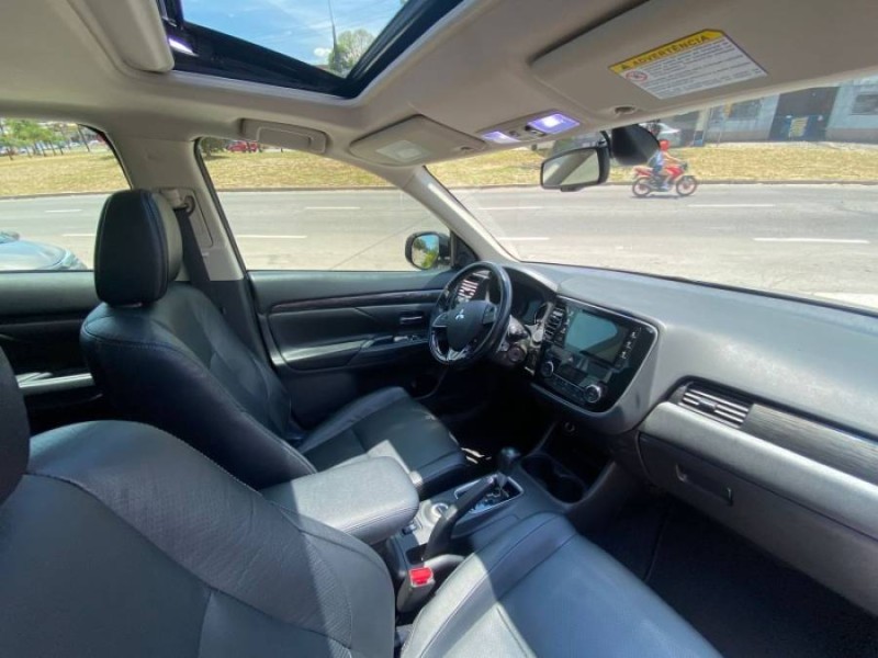 OUTLANDER 3.0 GT 4X4 V6 24V GASOLINA 4P AUTOMÁTICO - 2016 - CAXIAS DO SUL