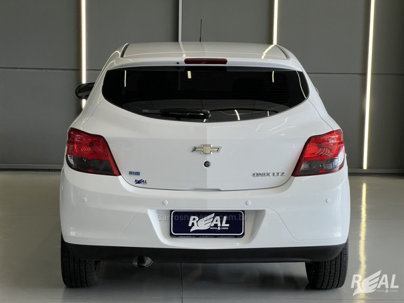 ONIX 1.4 MPFI LTZ 8V FLEX 4P AUTOMÁTICO - 2014 - SAPIRANGA