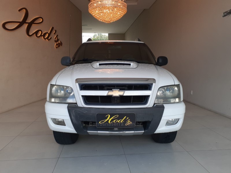 S10 2.2 EFI DLX 4X2 CD 8V GASOLINA 4P MANUAL - 2010 - CANELA