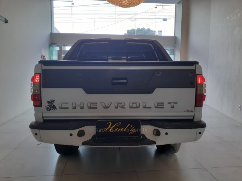 S10 2.2 EFI DLX 4X2 CD 8V GASOLINA 4P MANUAL - 2010 - CANELA