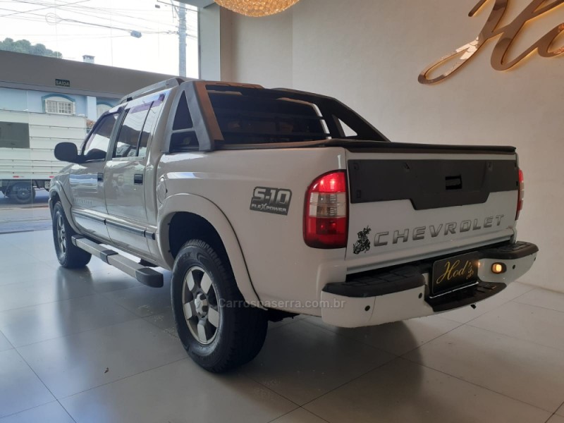 S10 2.2 EFI DLX 4X2 CD 8V GASOLINA 4P MANUAL - 2010 - CANELA