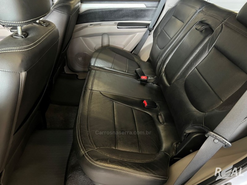 PAJERO DAKAR 3.5 HPE 7 LUGARES 4X4 V6 24V FLEX 4P AUTOMÁTICO - 2013 - SAPIRANGA