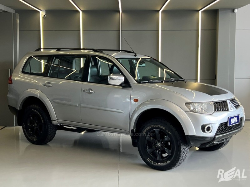 PAJERO DAKAR 3.5 HPE 7 LUGARES 4X4 V6 24V FLEX 4P AUTOMÁTICO - 2013 - SAPIRANGA