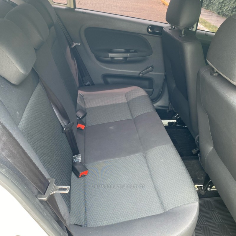 GOL 1.0 12V MPI TOTALFLEX 4P MANUAL - 2023 - MONTENEGRO