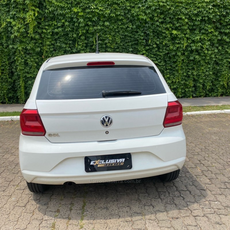 GOL 1.0 12V MPI TOTALFLEX 4P MANUAL - 2023 - MONTENEGRO