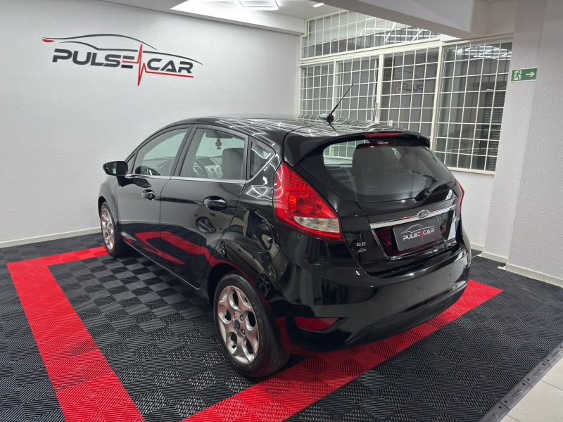 FIESTA 1.6 SE HATCH 16V FLEX 4P MANUAL - 2012 - CAXIAS DO SUL