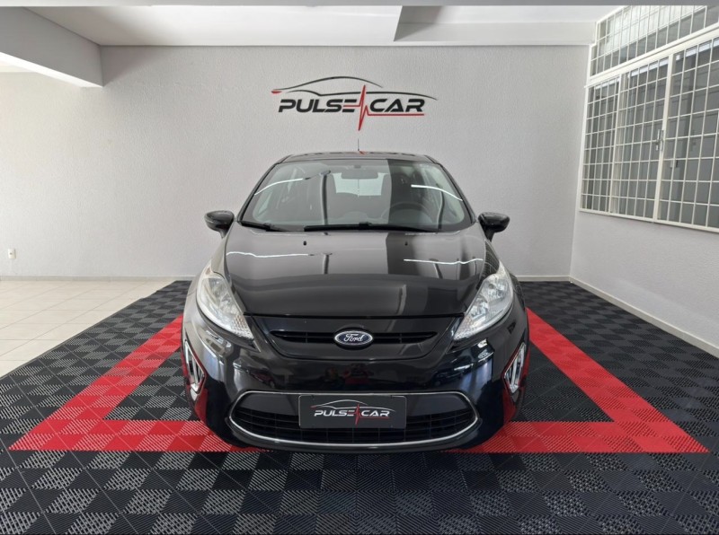 FIESTA 1.6 SE HATCH 16V FLEX 4P MANUAL - 2012 - CAXIAS DO SUL