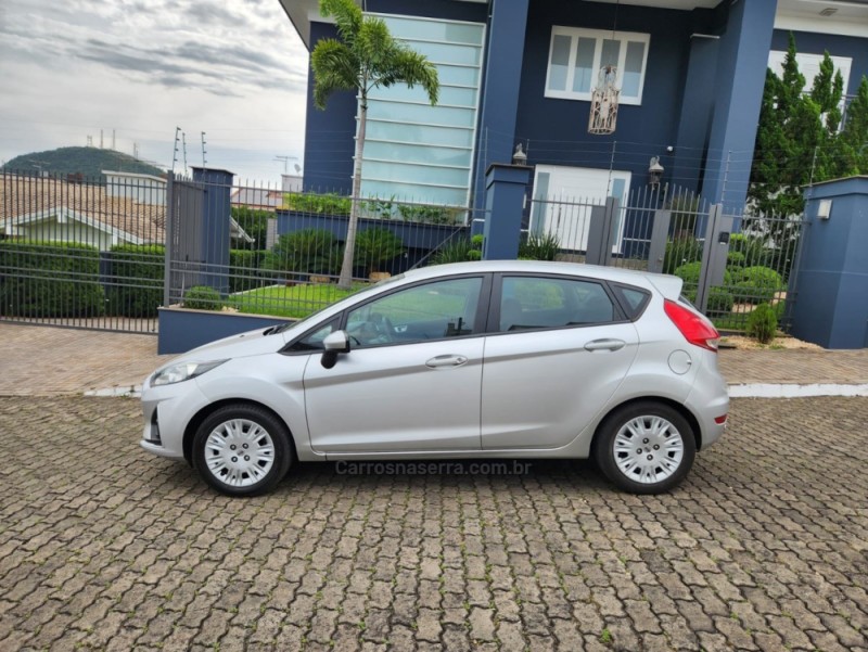 FIESTA 1.6 SE HATCH 16V FLEX 4P MANUAL - 2018 - MONTENEGRO