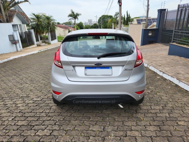 FIESTA 1.6 SE HATCH 16V FLEX 4P MANUAL - 2018 - MONTENEGRO
