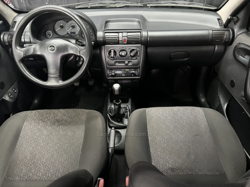 CORSA 1.6 MPFI CLASSIC SEDAN 8V GASOLINA 4P MANUAL - 2005 - CAXIAS DO SUL